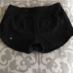 NWT lululemon colour me quick shorts